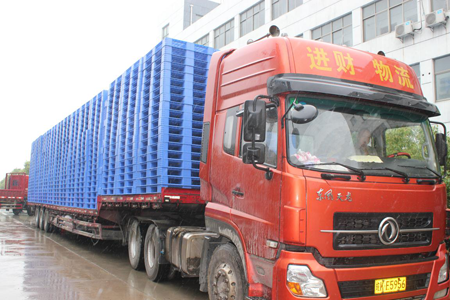 林輝塑業(yè)給您帶來(lái)高溫預(yù)警，本周高氣溫都在30°C+