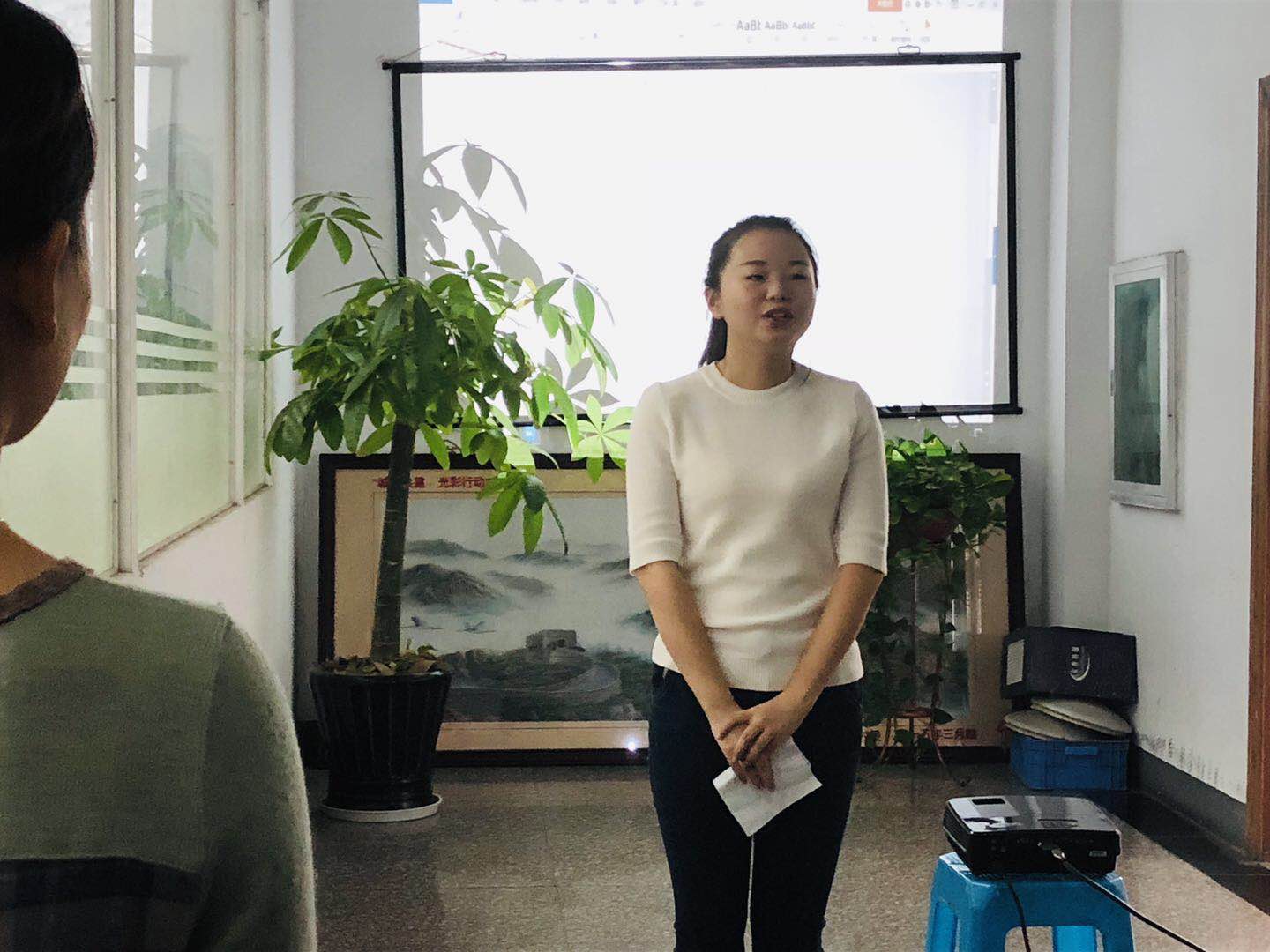 塑料托盤廠家每周早會，以飽滿的精神開單！